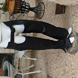 Johnson Leathers San Francisco Black Pebbled Leather Motorcycle Biker Chaps XL